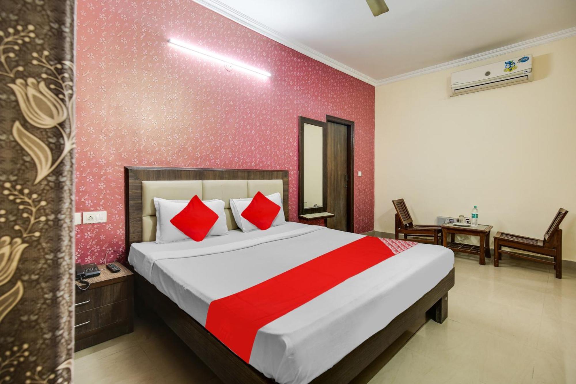 Hotel O Royal Mohali Екстер'єр фото