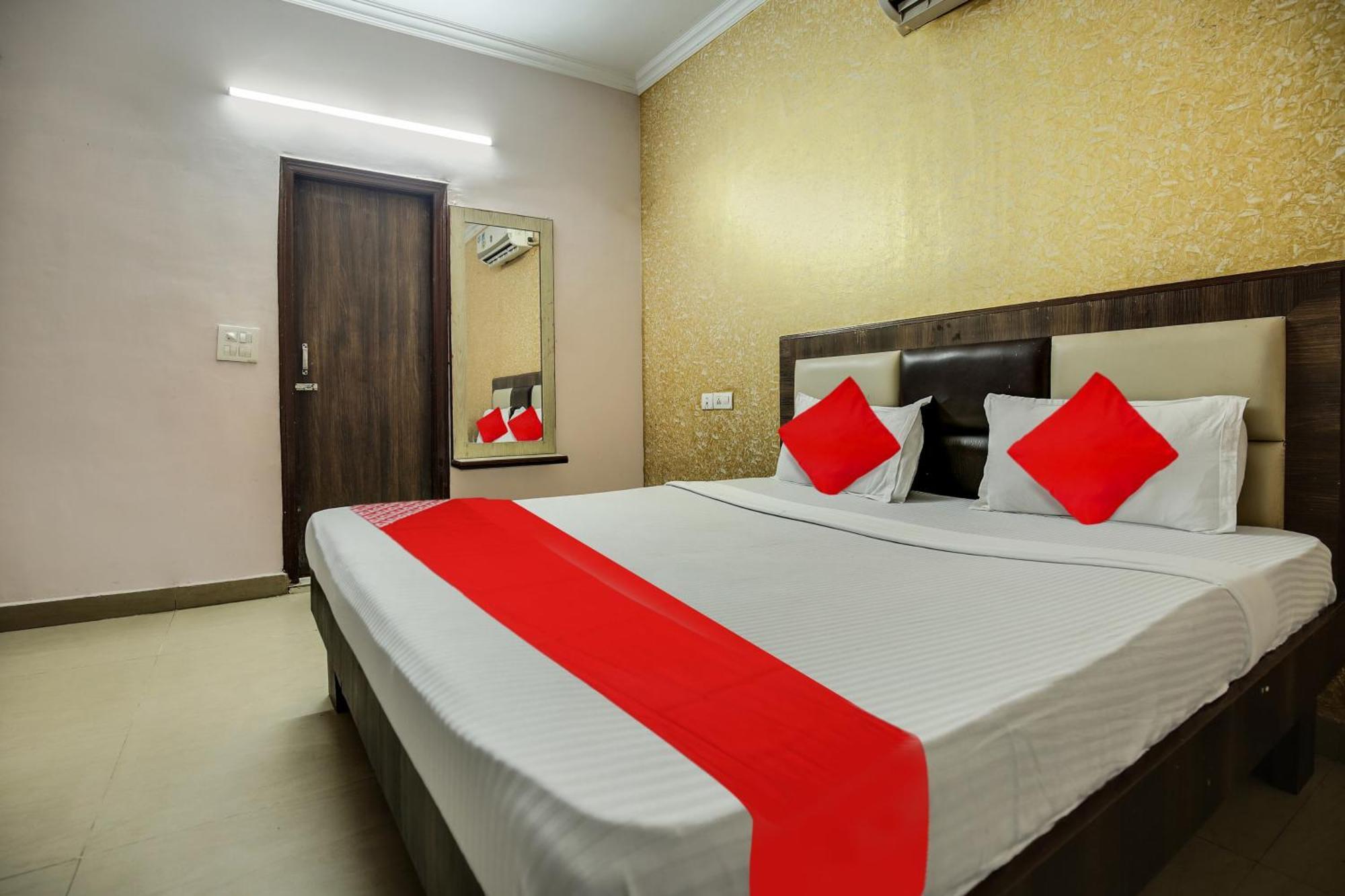 Hotel O Royal Mohali Екстер'єр фото
