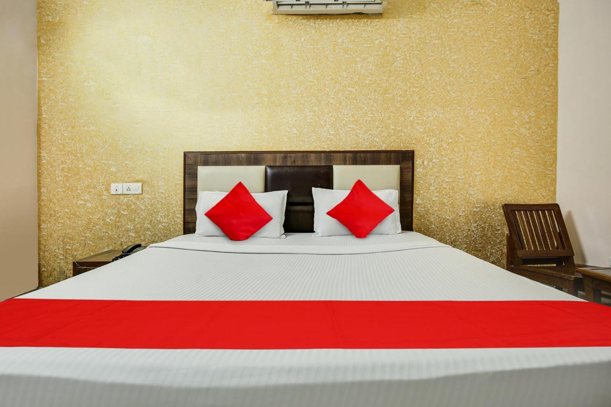 Hotel O Royal Mohali Екстер'єр фото