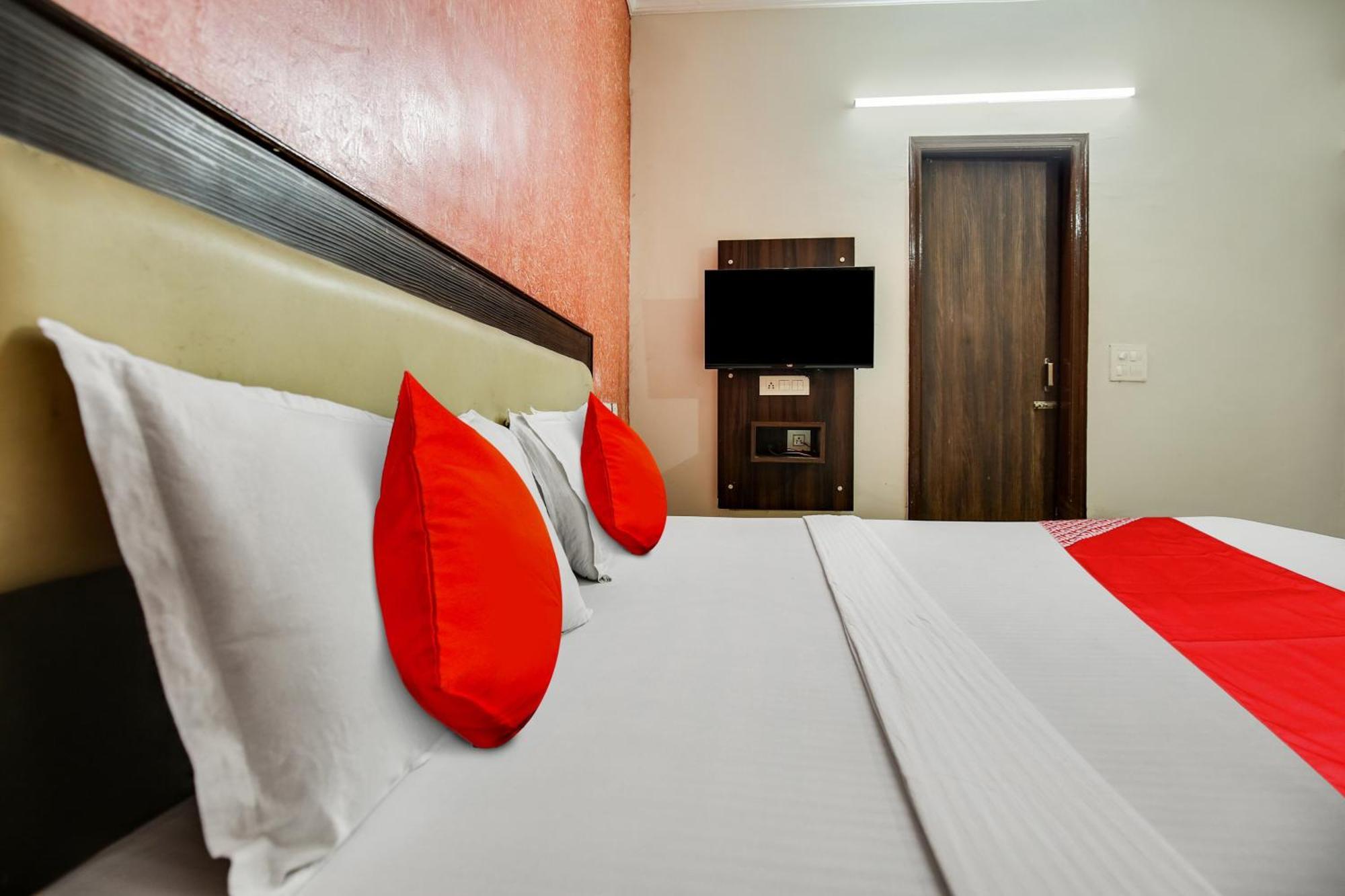 Hotel O Royal Mohali Екстер'єр фото